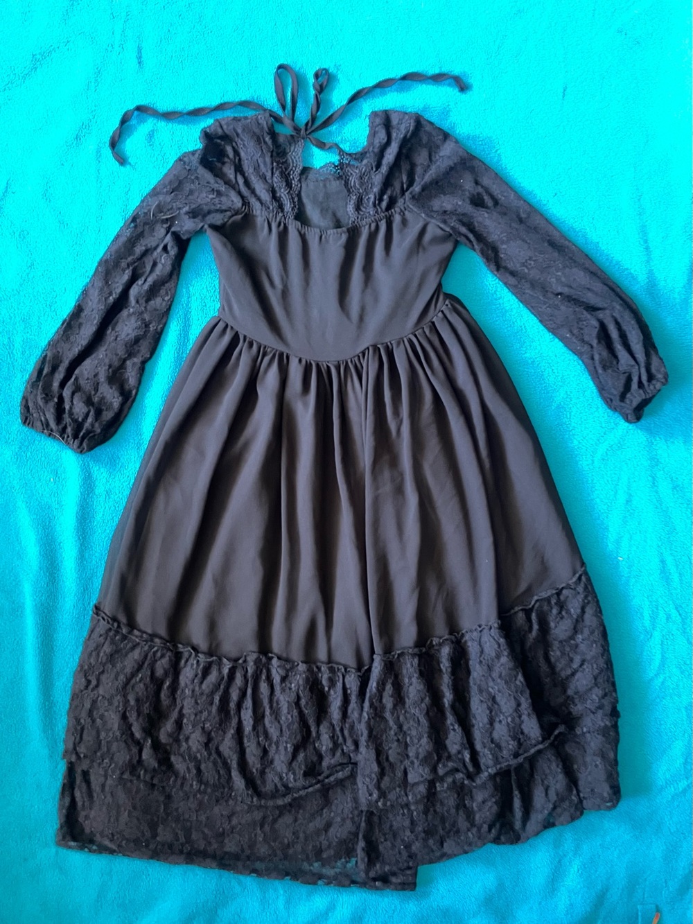 Black Lace Long Sleeve Girls' Dress